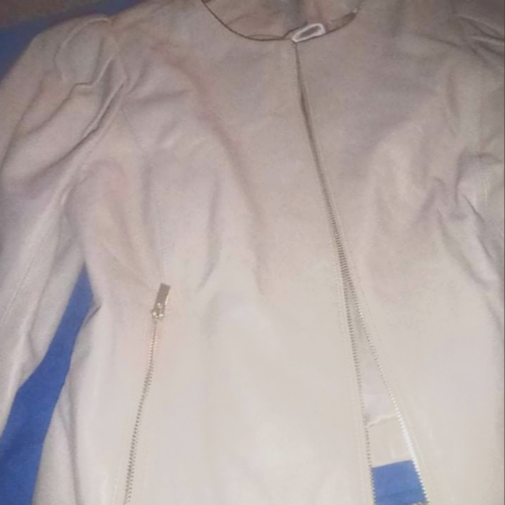 A leather pale blush